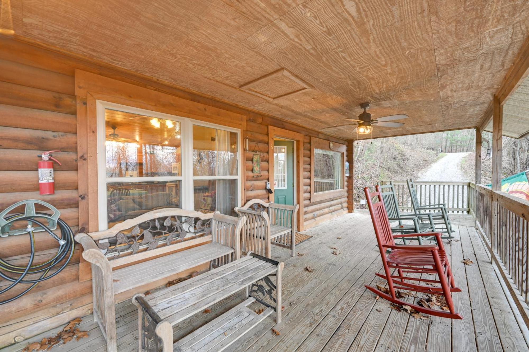 Cozy Deer Glen Cabin With Private Hot Tub And Porch! Bryson City Εξωτερικό φωτογραφία