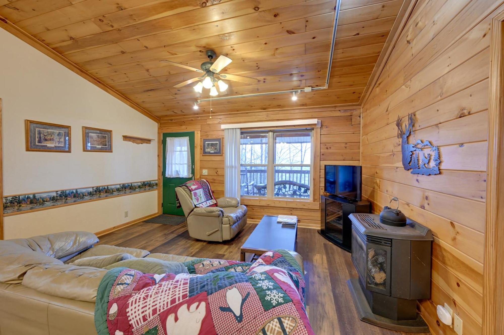 Cozy Deer Glen Cabin With Private Hot Tub And Porch! Bryson City Εξωτερικό φωτογραφία